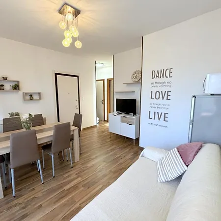 Zu Peschiera-ol Apartment